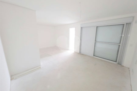 Triplex à venda com 4 suítes em Anhangabaú, Jundiaí, SP