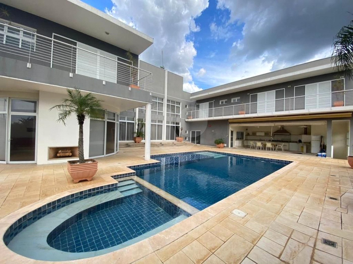 Casa à venda com 5 suítes no condomínio Acmti - Colinas do Mosteiro, Terras de Itaici e Recanto dos Pássaros, Indaiatuba - SP