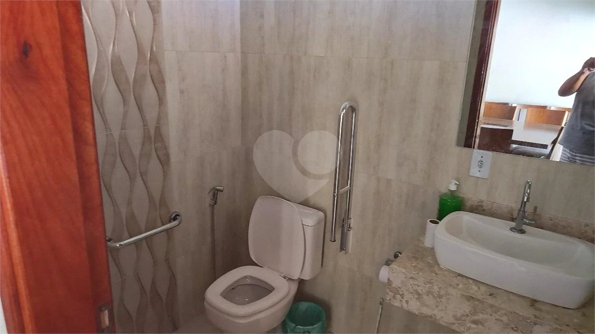 Casa à venda com 3 quartos, sendo 1 suíte, no condomínio Residencial Terras de Vera Cruz, Vera Cruz - SP