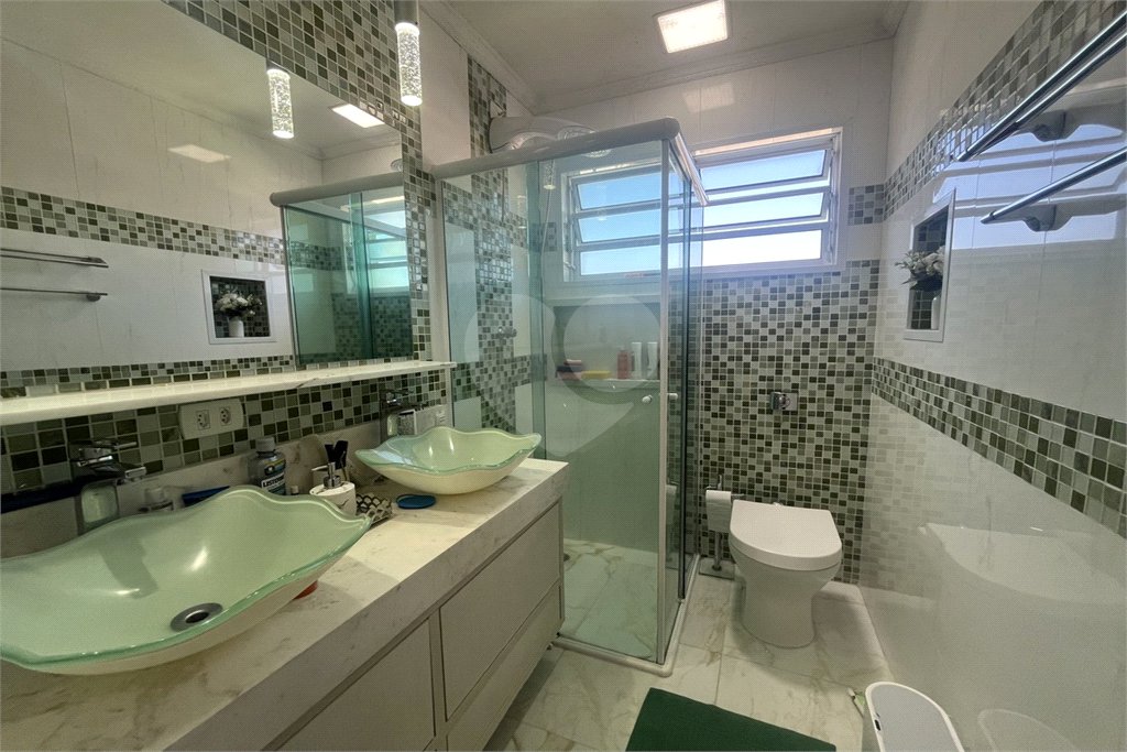 Sobrado à venda com 3 quartos em Vila Gustavo, São Paulo, SP