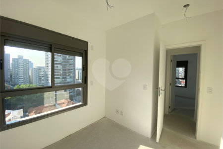 Apartamento à venda com 2 quartos, sendo 1 suíte,  em Perdizes, São Paulo, SP