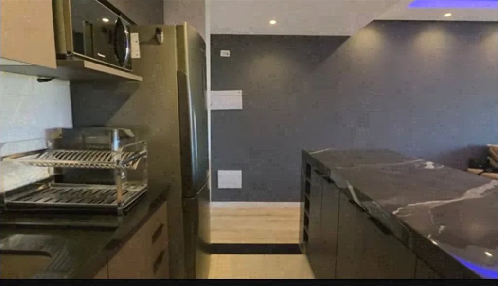 Apartamento à venda com 3 quartos, sendo 1 suíte, em Vila Pirajussara, São Paulo, SP