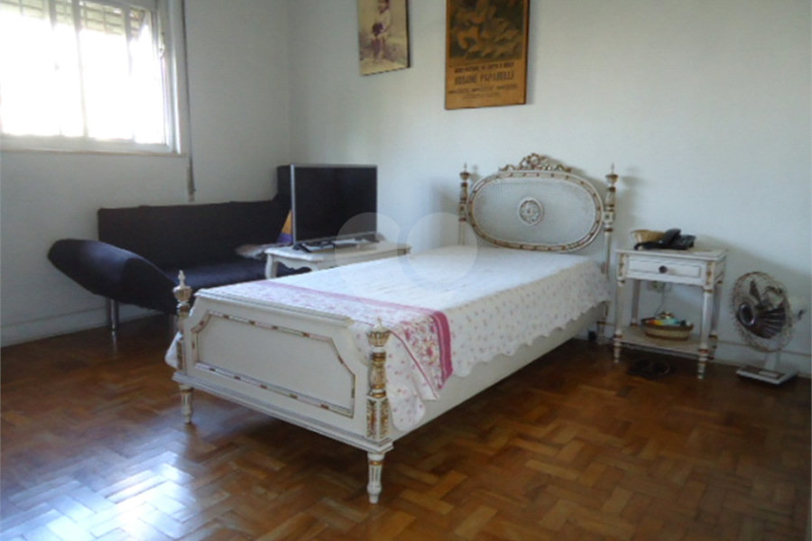Sobrado à venda com 4 quartos em Santana, São Paulo, SP