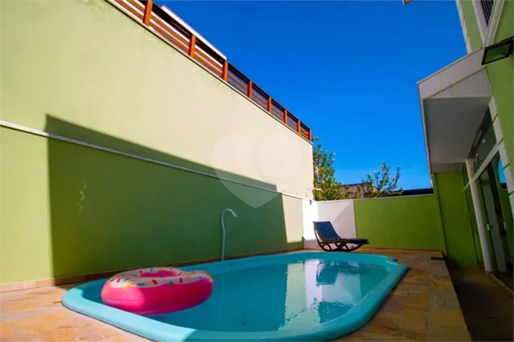 Casa à venda com 4 quartos, sendo 3 suítes,  no condomínio Altos da Serra Vi, São José dos Campos - SP