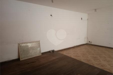 Casa Térrea à venda com 3 quartos, sendo 1 suíte,  em Campininha, São Paulo, SP