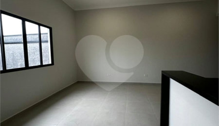 Casa Térrea à venda com 3 quartos, sendo 1 suíte,  em Residencial Jardins da Catalunha, Atibaia, SP