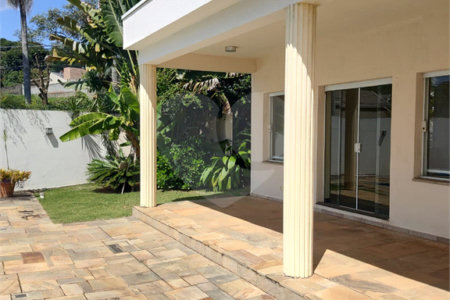 Casa à venda com 4 suítes no condomínio Estância Marambaia, Vinhedo - SP