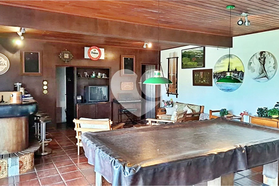 Casa à venda com 6 quartos, sendo 3 suítes, em Serra da Cantareira, Mairiporã, SP