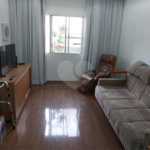 Casa à venda com 3 quartos, sendo 1 suíte, no condomínio Villagio Esperanza, Guarulhos - SP