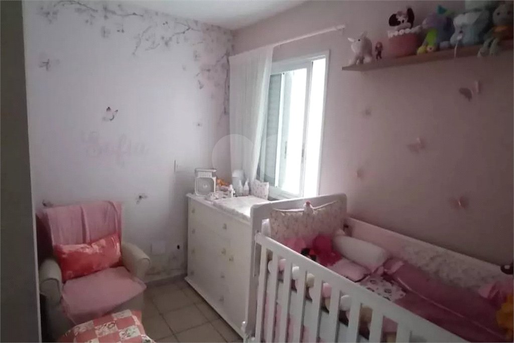 Casa à venda com 3 quartos, sendo 1 suíte, no condomínio Jardim das Palmas, São Paulo - SP