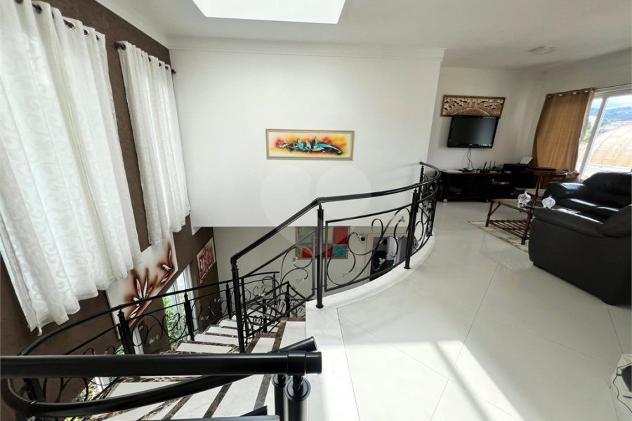Casa à venda com 3 suítes no condomínio Quinta de Santo Antônio, São Paulo - SP