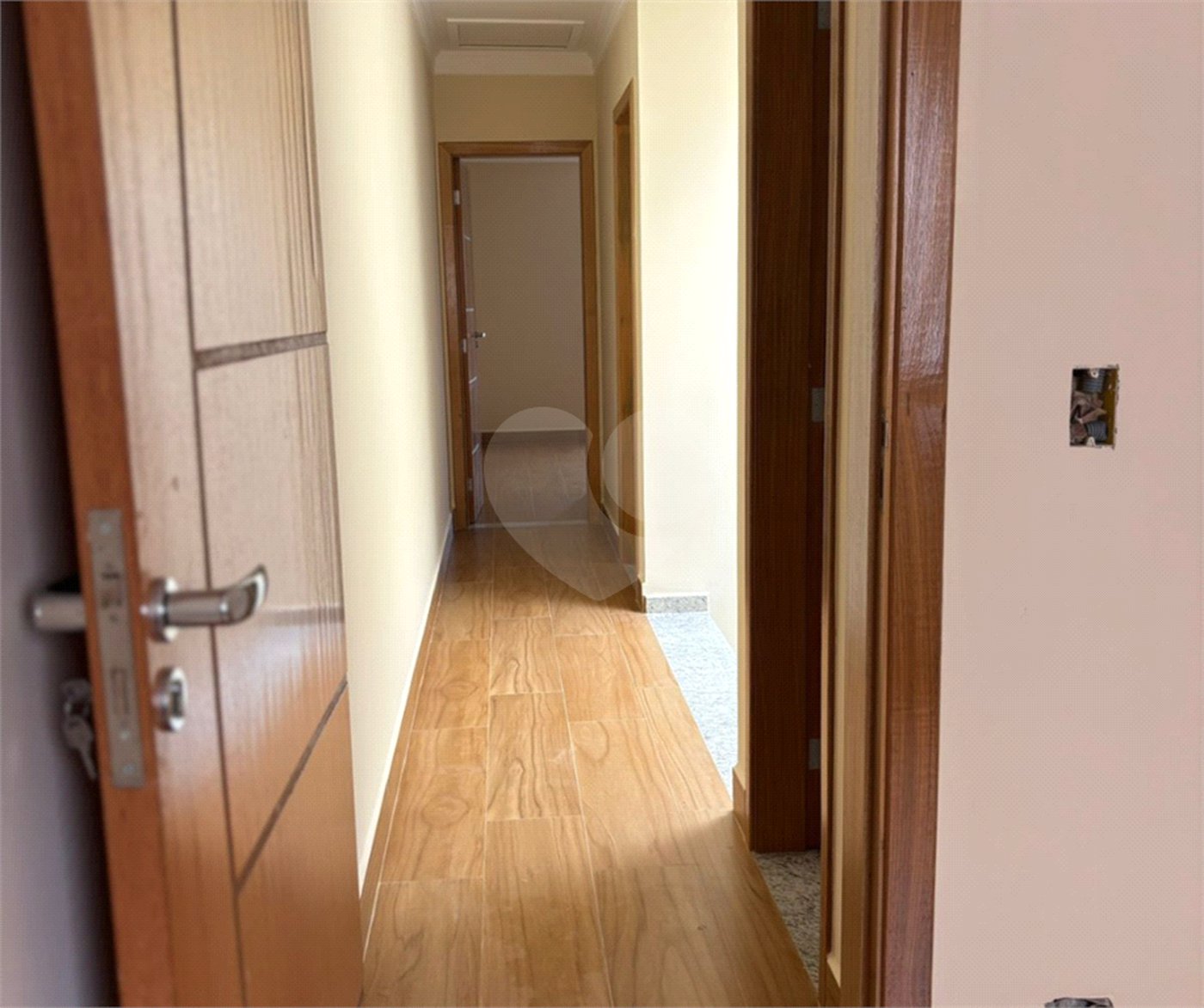 Sobrado à venda com 3 quartos, sendo 1 suíte,  em Jardim Centenario, São Paulo, SP