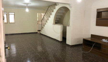 Sobrado à venda com 3 quartos em Vila Cláudia, São Paulo, SP
