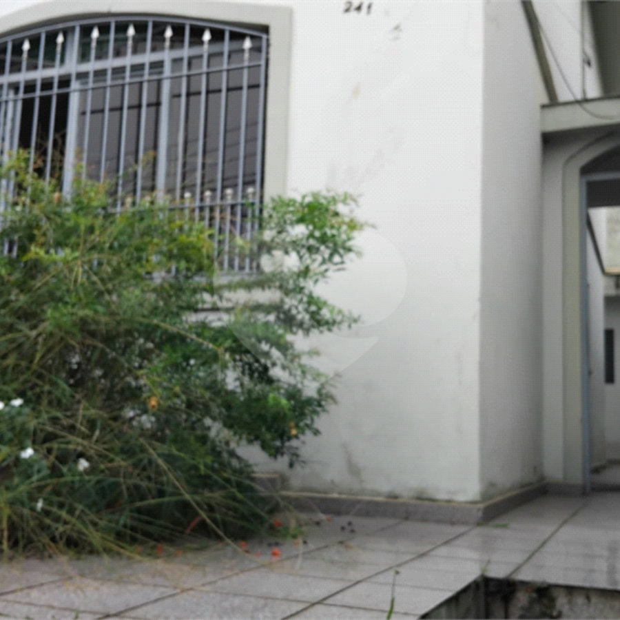 Sobrado à venda com 3 quartos em Jardim Odete, São Paulo, SP