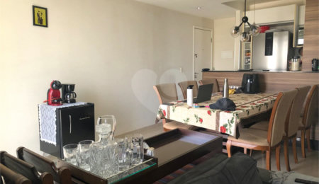 Apartamento à venda com 3 quartos, sendo 1 suíte,  em Vila Guilherme, São Paulo, SP