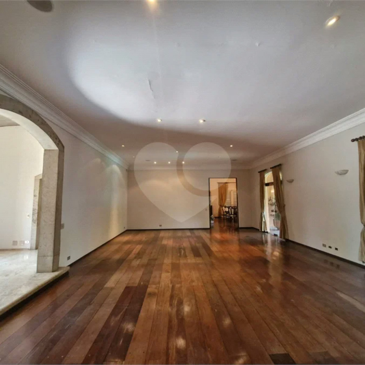 Casa à venda ou para alugar com 4 suítes em Alto da Boa Vista, São Paulo, SP