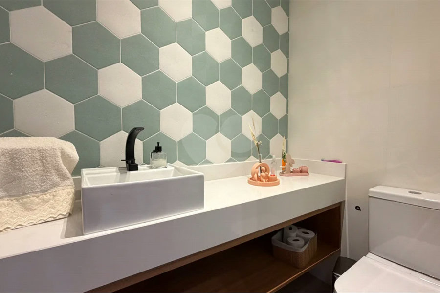 Casa de alto padrão com 3 suítes no Condomínio Damha 2,