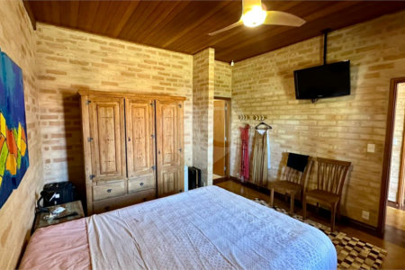 Casa para venda no Condomínio Vivenda do Broa.