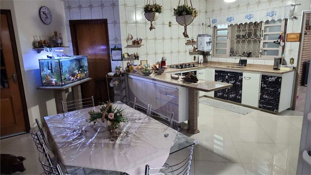 Casa térrea no Jardim Hikare