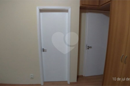 Apartamento no Condomínio Residencial Alcântara.