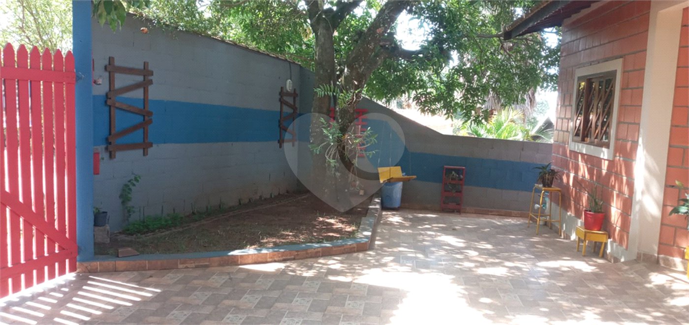 Chácara à venda com 3 quartos, sendo 2 suítes,  em Monterrey, Louveira, SP