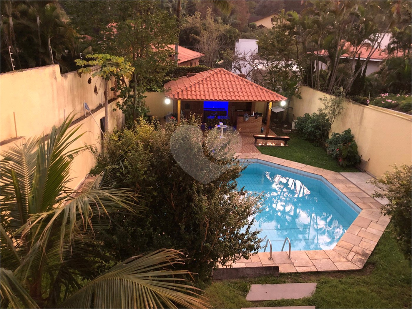 Casa à venda com 3 suítes em Fazenda Morumbi, São Paulo, SP