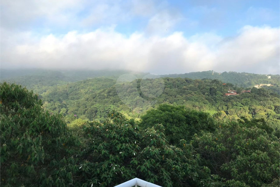 Casa à venda com 3 suítes no condomínio Alpes da Cantareira, Mairiporã - SP