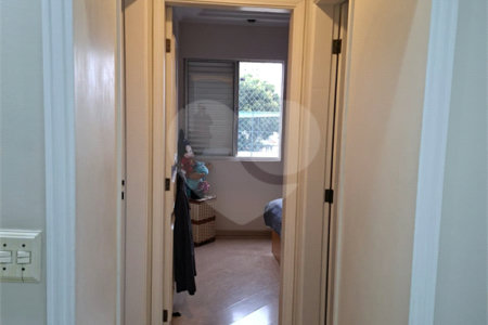 Apartamento à venda com 2 quartos em Parque Maria Domitila, São Paulo, SP