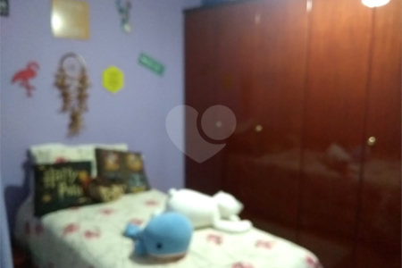 Sobrado à venda com 3 quartos, sendo 2 suítes, em Parque Vitória, São Paulo, SP