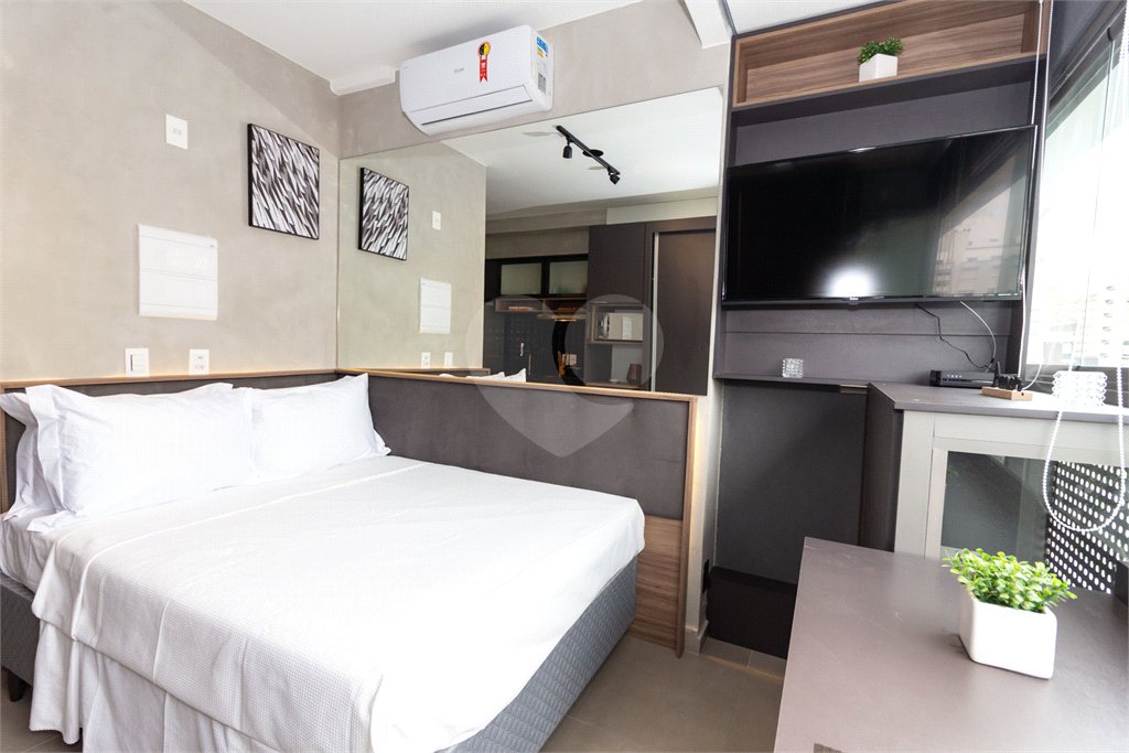 Apartamento à venda ou para alugar com 1 quarto em Pinheiros, São Paulo, SP