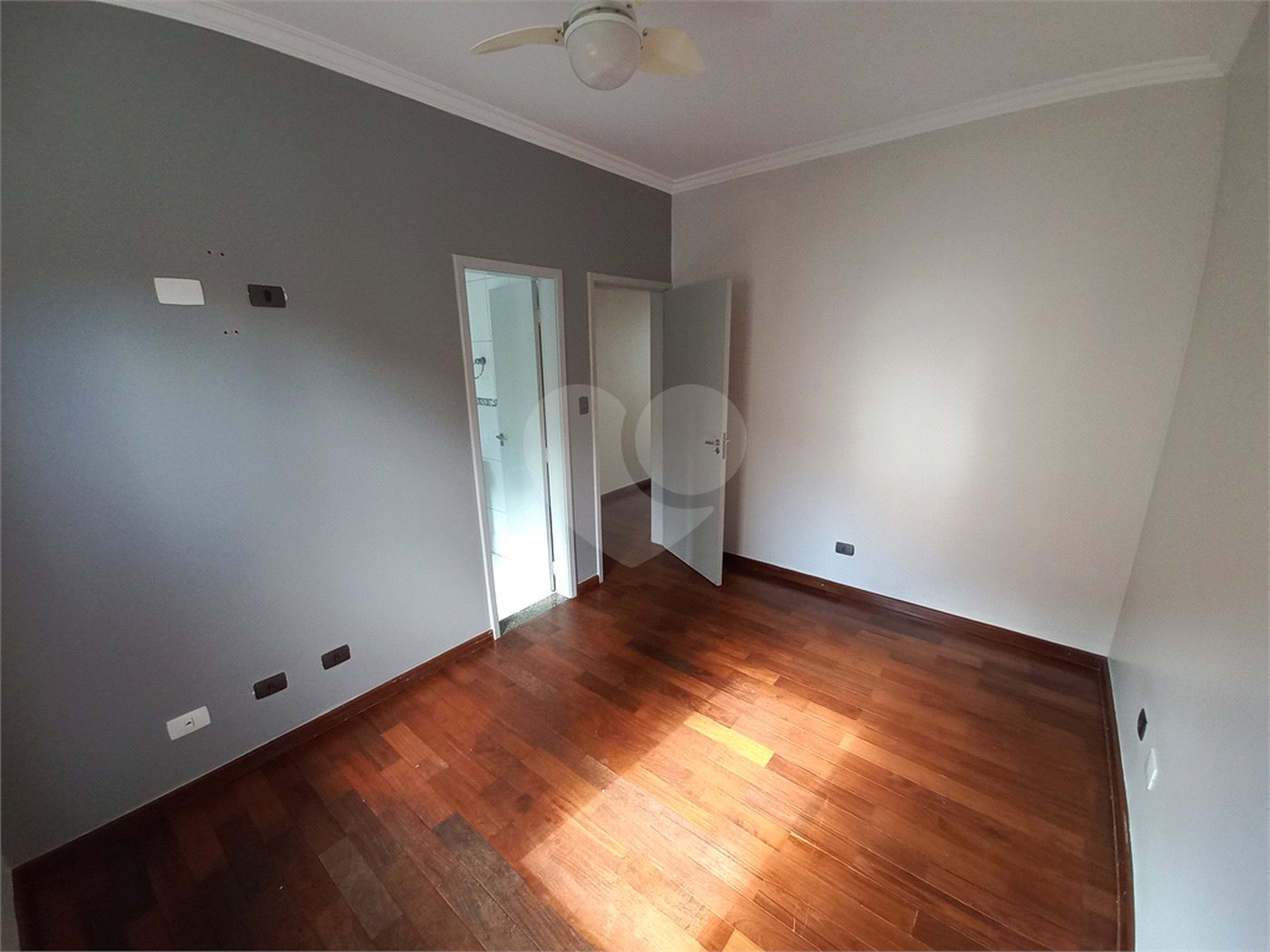 Sobrado à venda com 3 quartos, sendo 1 suíte, em Lar São Paulo, São Paulo, SP