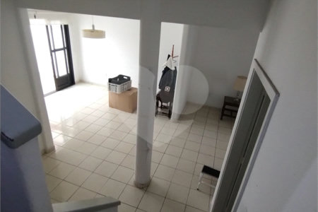 Casa à venda com 4 quartos, sendo 1 suíte, em Vila Mariana, São Paulo, SP