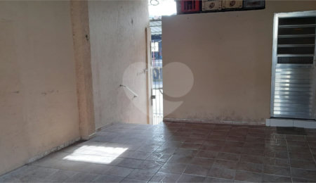 Sobrado à venda com 6 quartos em Jardim Quarto Centenário, Mauá, SP
