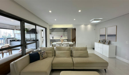 Apartamento à venda com 3 suítes em Jardim Prudência, São Paulo, SP