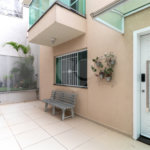 Casa à venda com 3 quartos, sendo 1 suíte, no condomínio Orquideas, São Paulo - SP