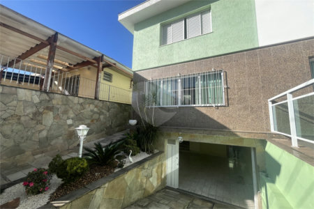Sobrado à venda com 3 quartos em Vila Gustavo, São Paulo, SP