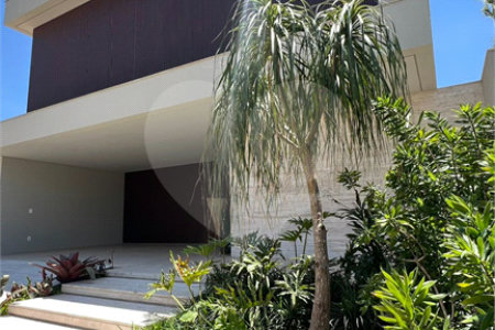 Casa à venda com 3 suítes no condomínio Chácara Ondina, Sorocaba - SP