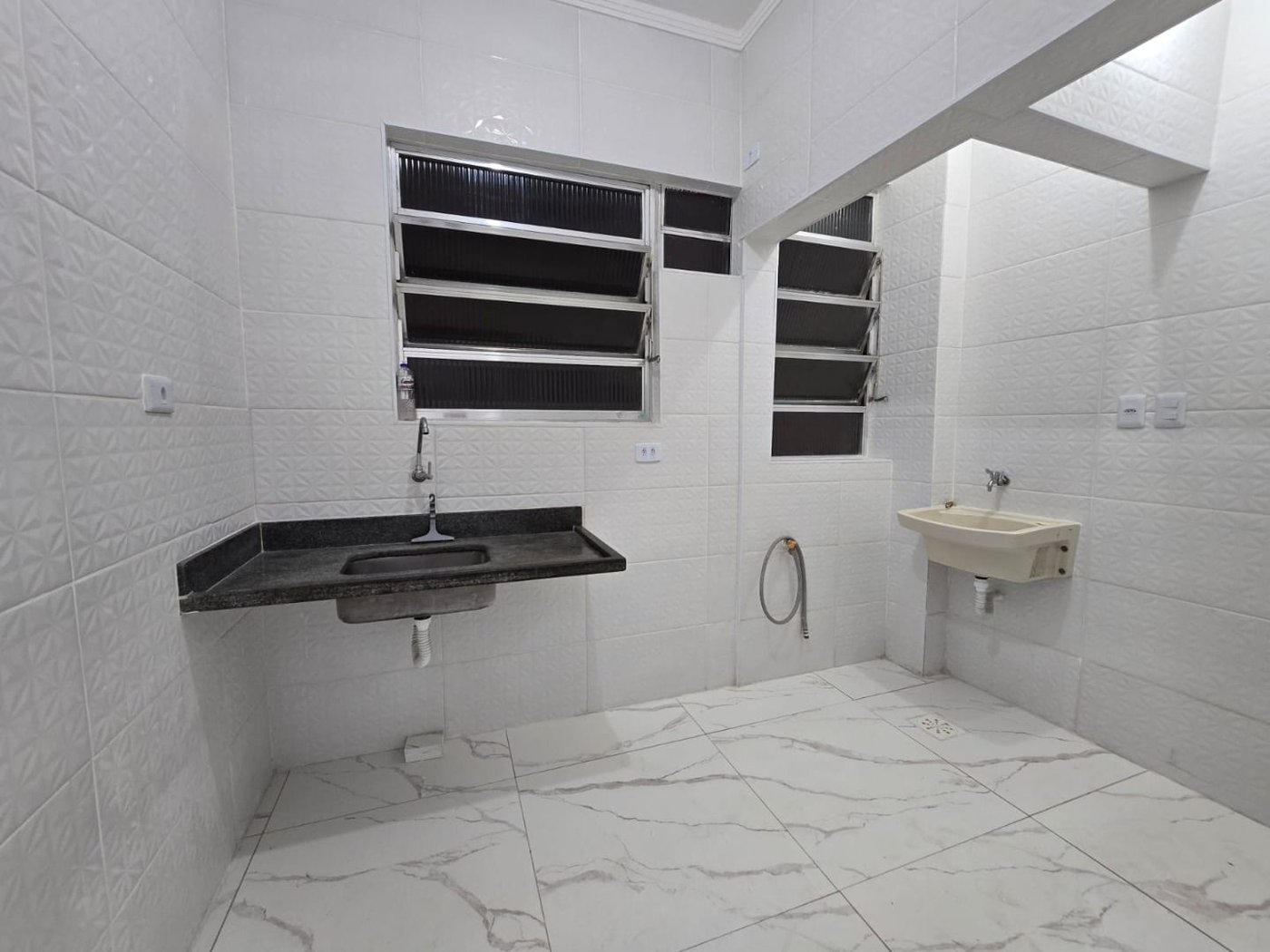 Apartamento com 2 dormitórios à venda, 56 m² por R$ 515.000,00 - José Menino - Santos/SP