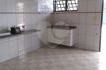 Casa com salão comercial para venda no Jardim Cruzeiro do Sul