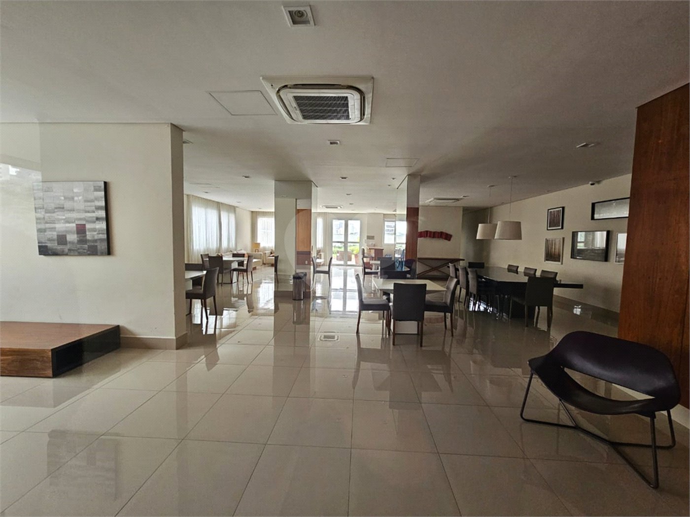 Apartamento à venda com 3 quartos, sendo 1 suíte,  em Vila Santa Catarina, São Paulo, SP
