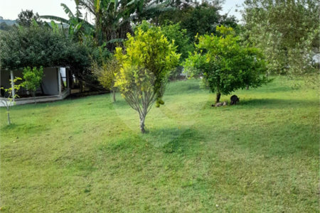 Chácara à venda com 3 suítes no Centro, Biritiba-mirim, SP