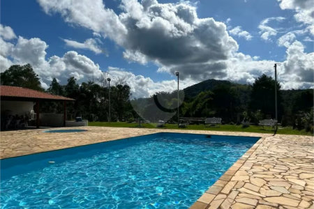Sítio à venda com 6 quartos, sendo 1 suíte, no Centro (são João Novo), São Roque, SP