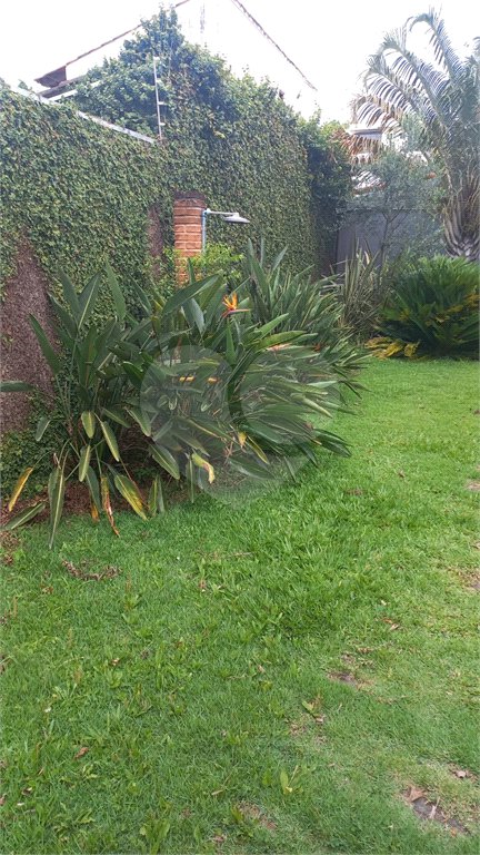 Casa à venda ou para alugar com 5 quartos, sendo 1 suíte,  em Vila Oliveira, Mogi das Cruzes, SP