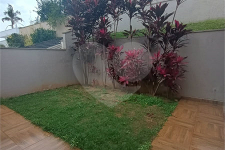 Casa para alugar com 3 quartos, sendo 1 suíte, no condomínio Recanto dos Paturis, Vinhedo - SP