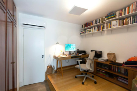 Apartamento à venda com 4 suítes em Vila Nova Conceição, São Paulo, SP