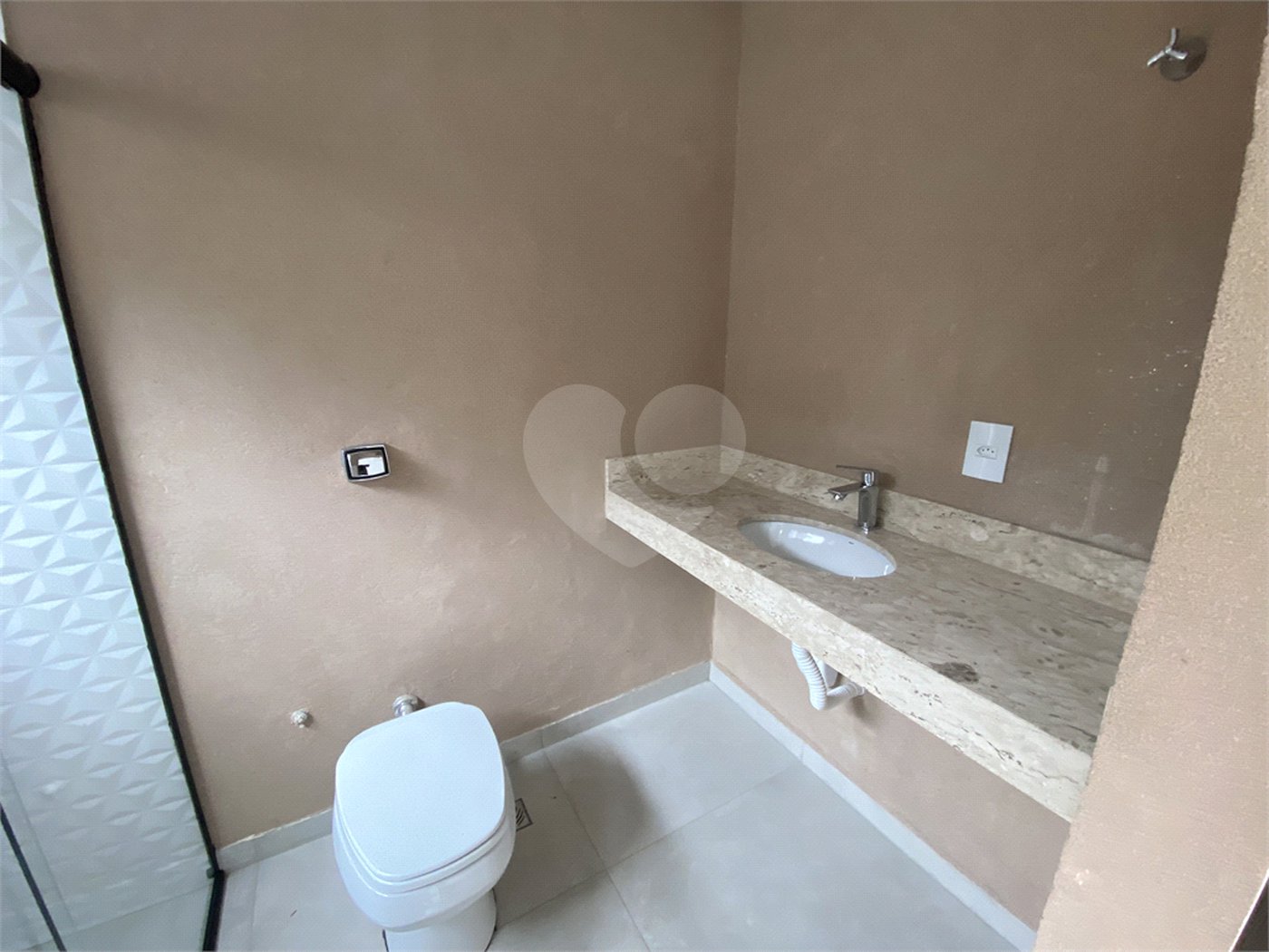 Casa à venda com 3 suítes em Jardim Estoril, Ponta Porã, MS
