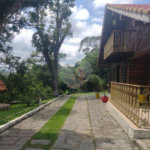 Casa à venda com 4 quartos, sendo 2 suítes,  no condomínio Cinco Lagos, Mairiporã - SP