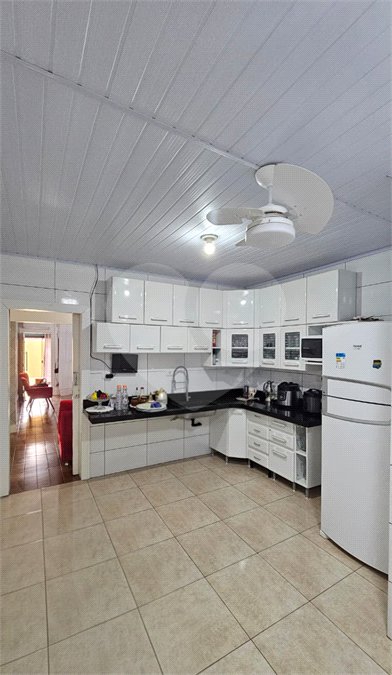 Casa à venda com 3 quartos, sendo 1 suíte, em Vila Ferroviária III, Ponta Porã, MS