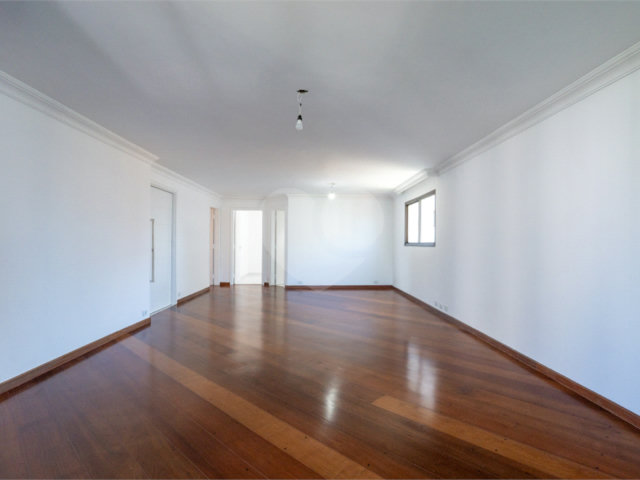 Apartamento à venda com 4 quartos, sendo 3 suítes,  em Campo Belo, São Paulo, SP