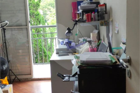 Casa à venda com 3 quartos, sendo 1 suíte,  no condomínio Liberty Village, São Paulo - SP